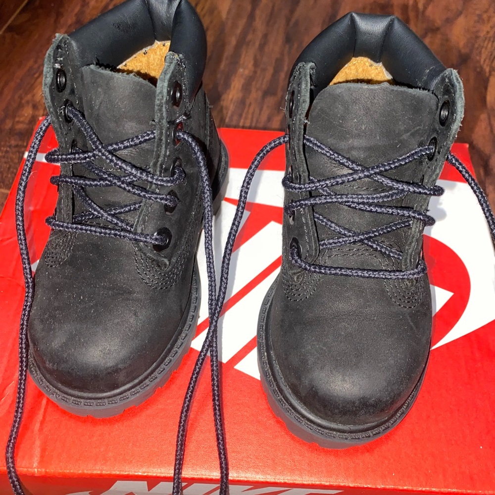 Timberland toddler boots in black